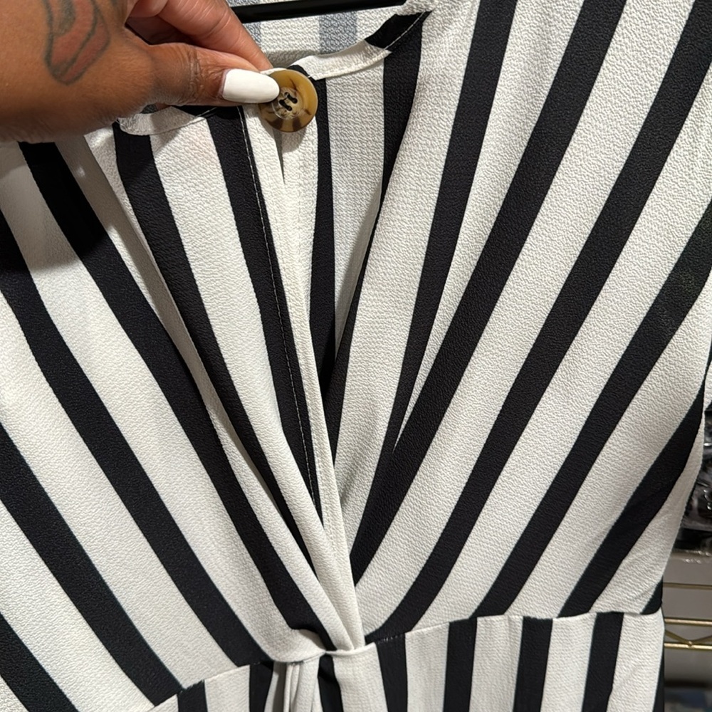 Striped dress - Picture 4 of 6